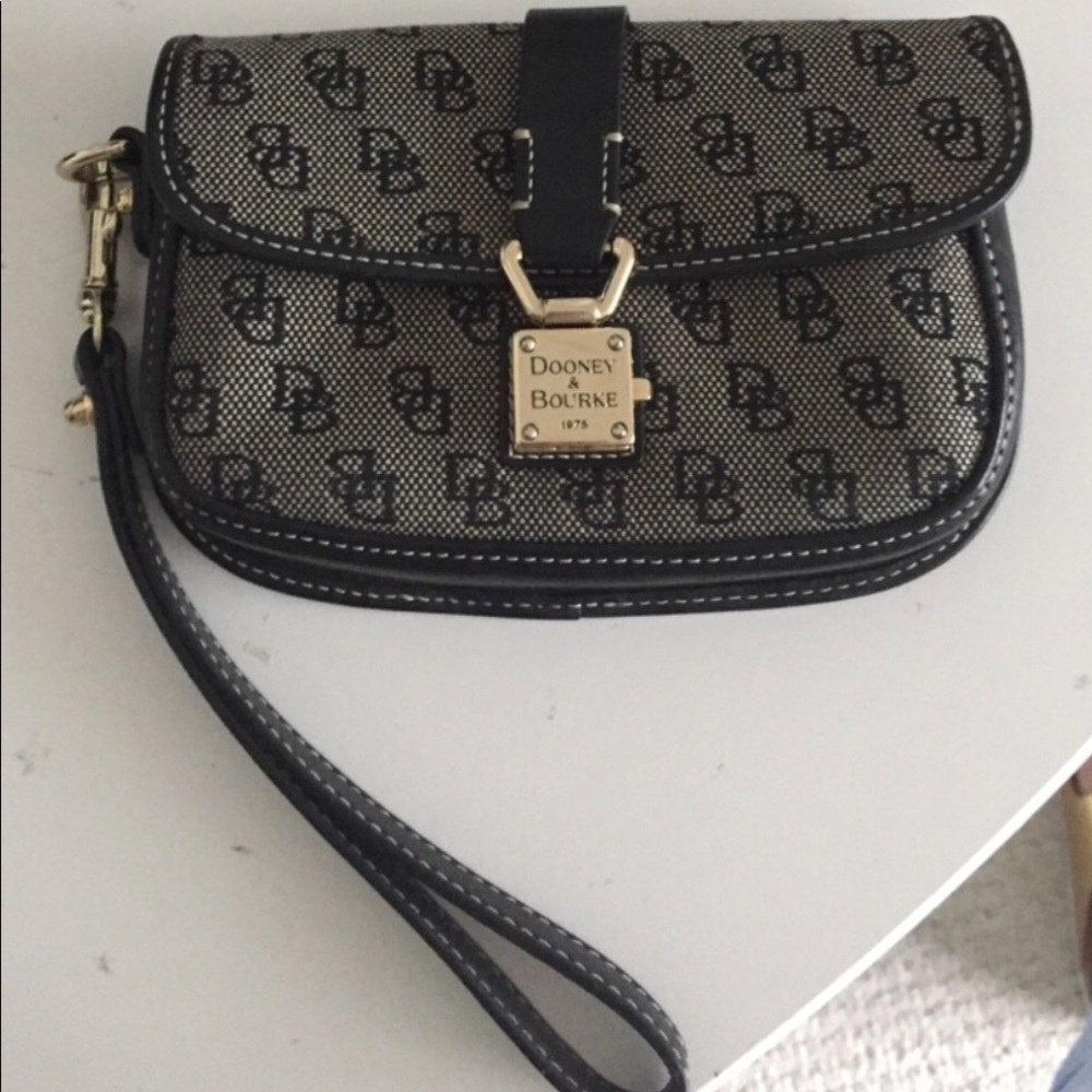 Dooney and Bourke Wristlet purse